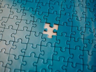 Jigsaw puzzle with a single missing piece